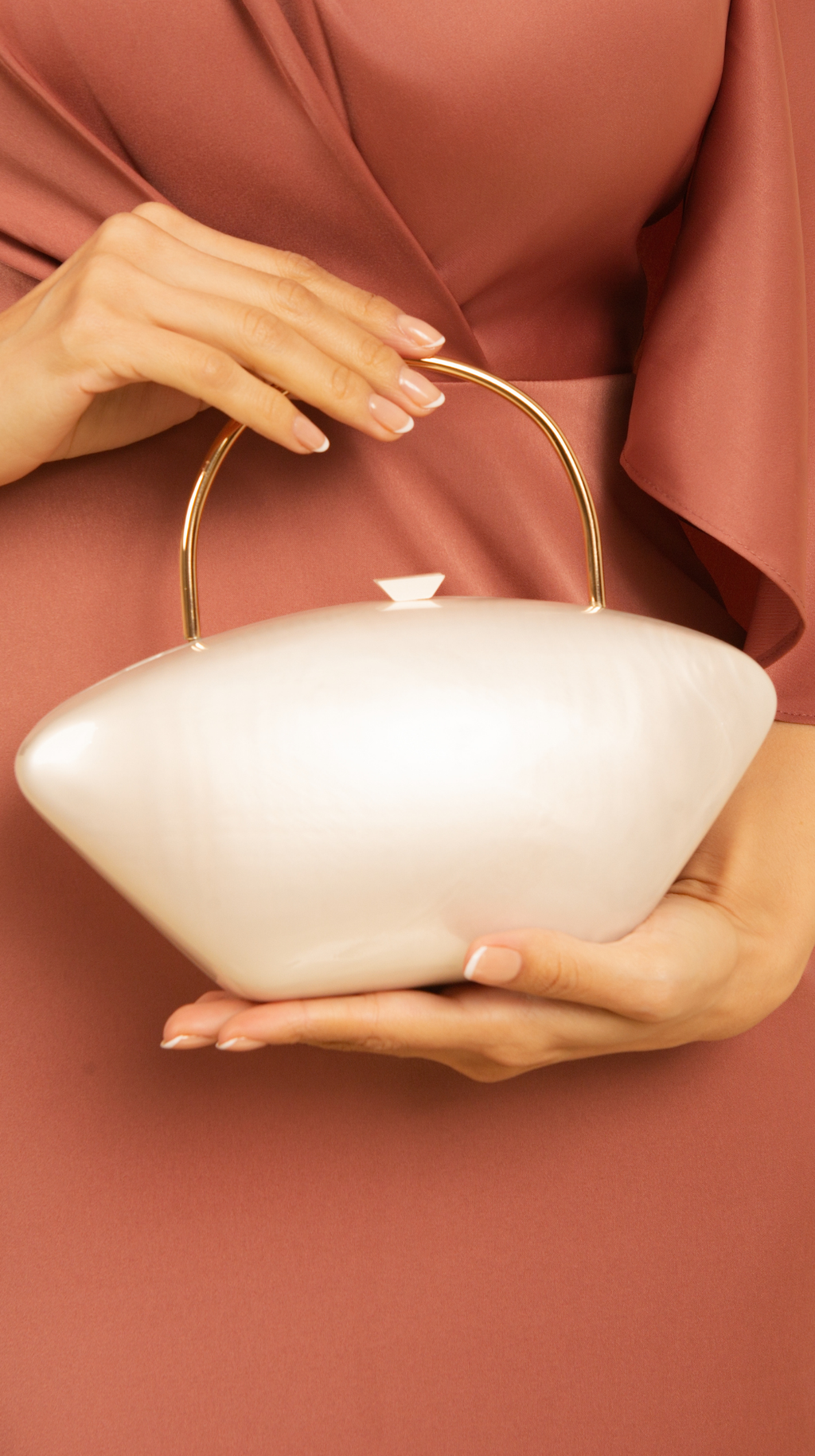 CLUTCH PALOMA