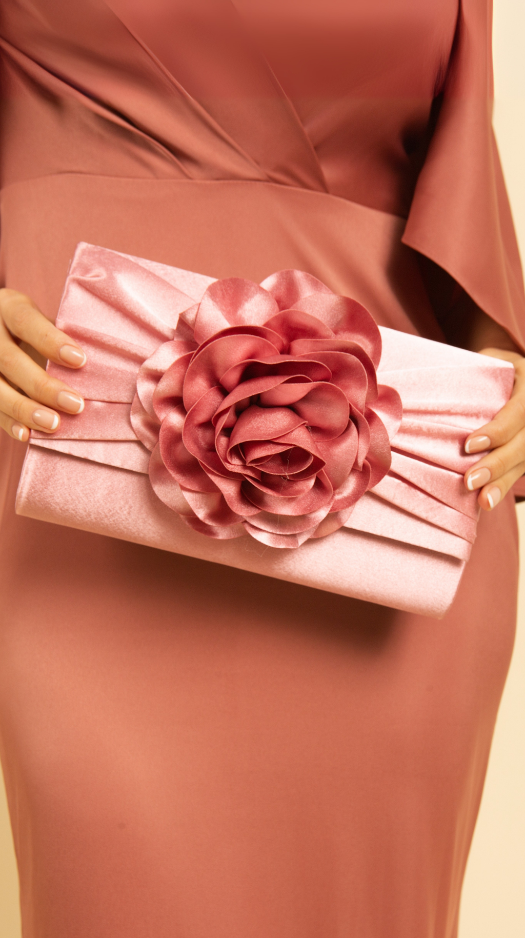CLUTCH SUSY PINK