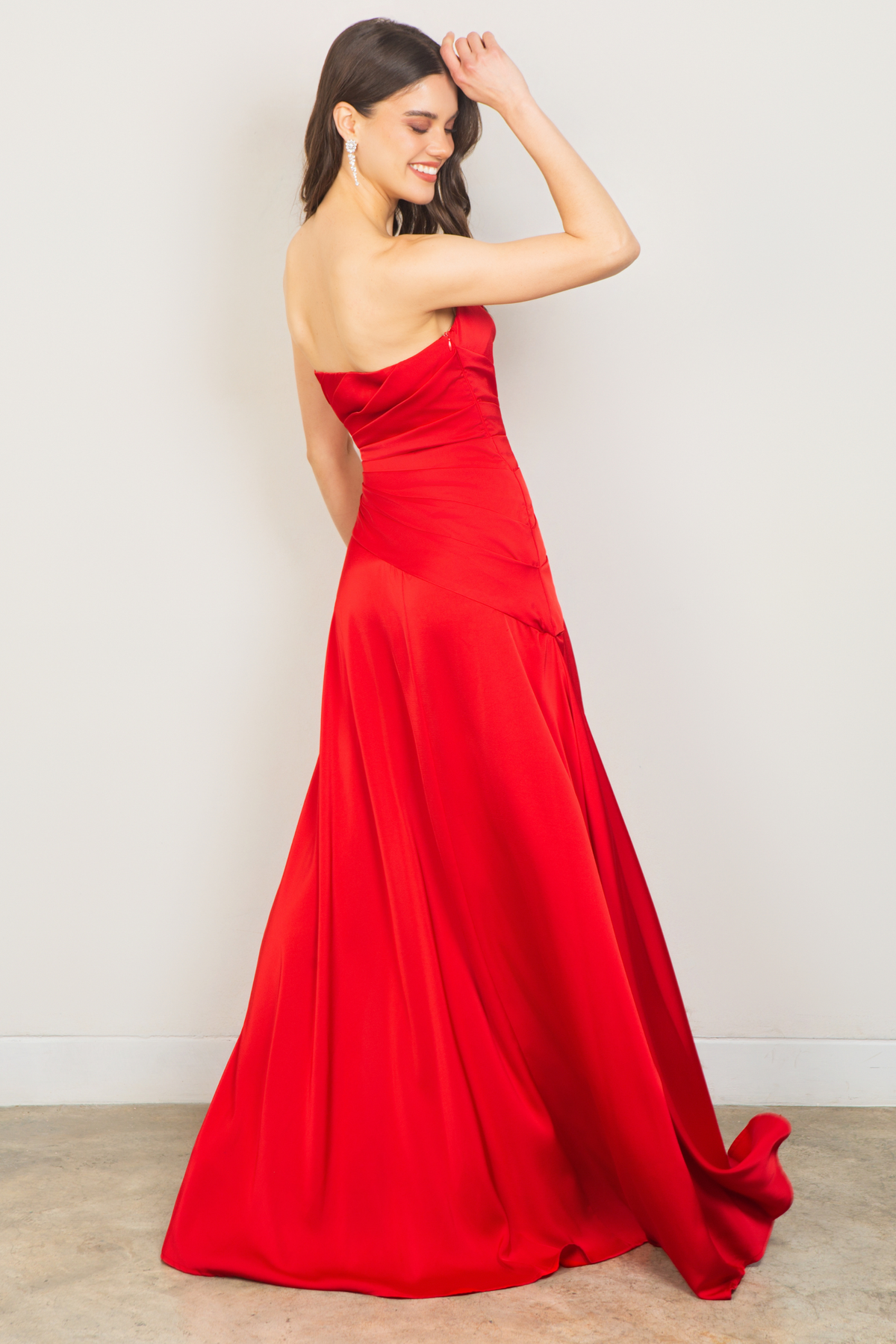 CHLOE RED