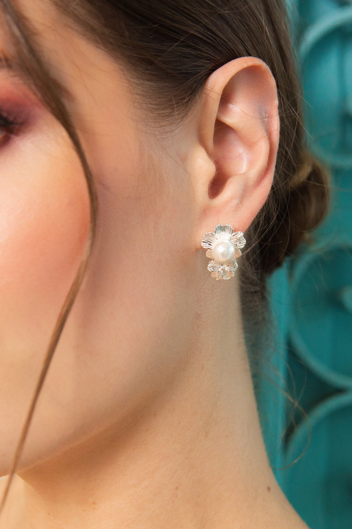 ARETES NINA SILVER
